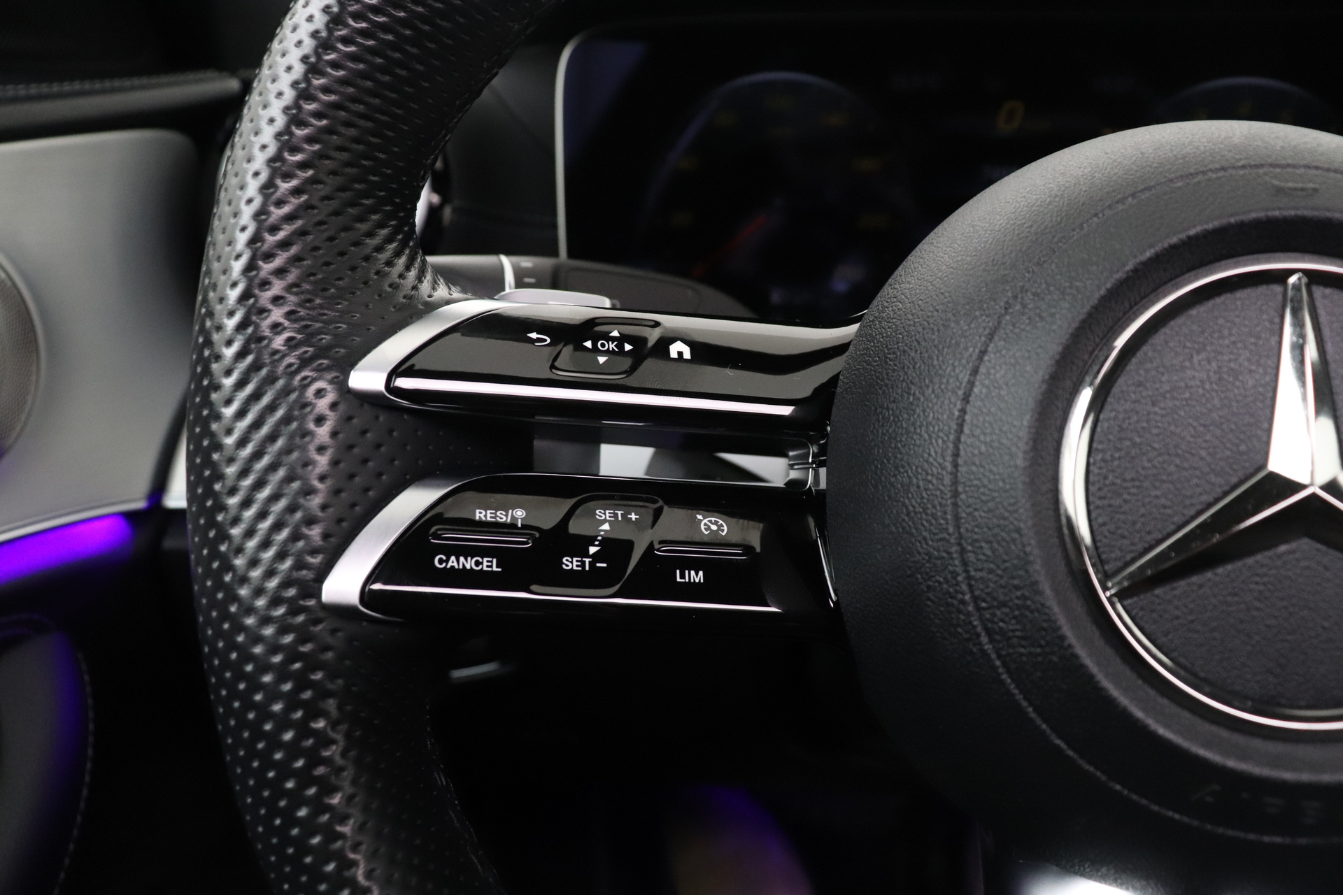 Mercedes-Benz E-Klasse 23