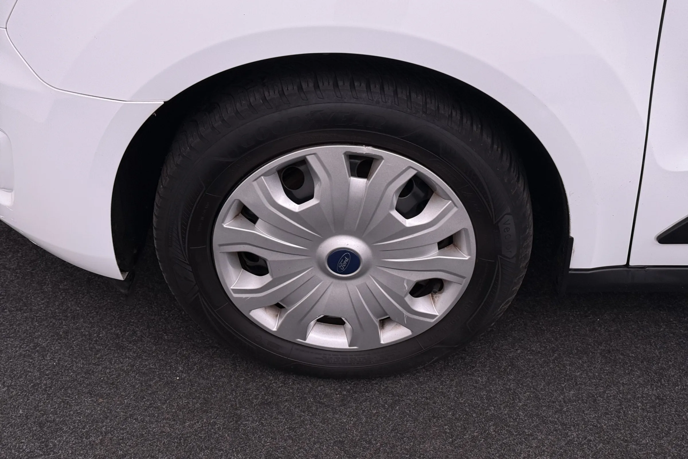 Ford Transit Connect fullscreen 7