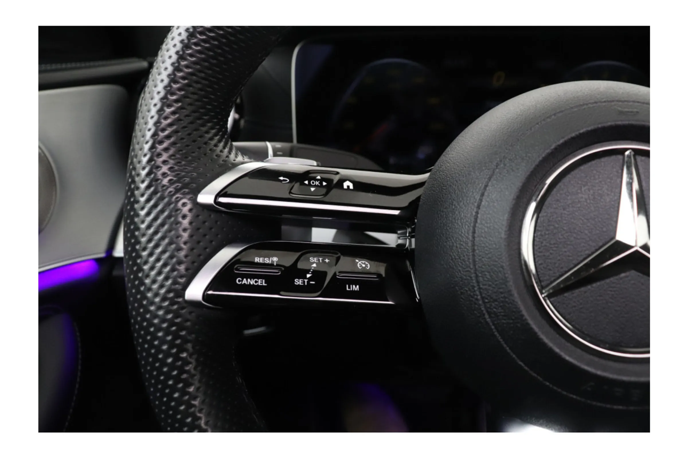 Mercedes-Benz E-Klasse fullscreen 20