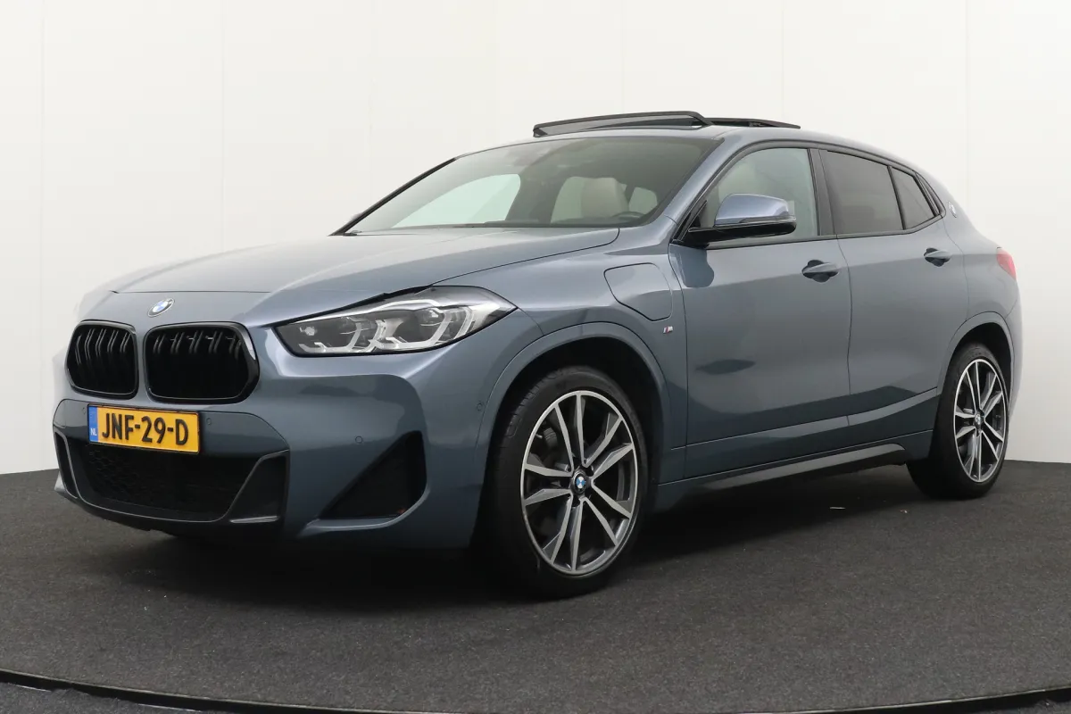 BMW X2 1
