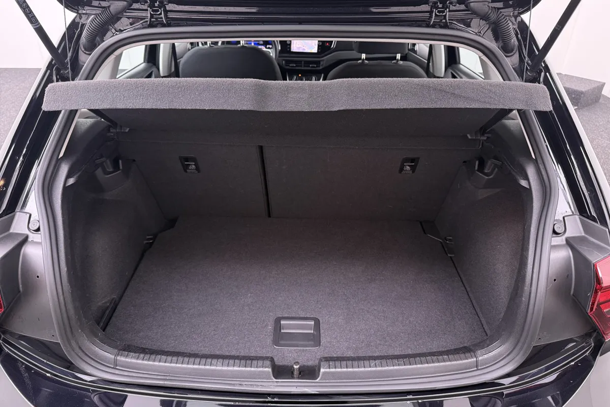 Volkswagen Polo 13