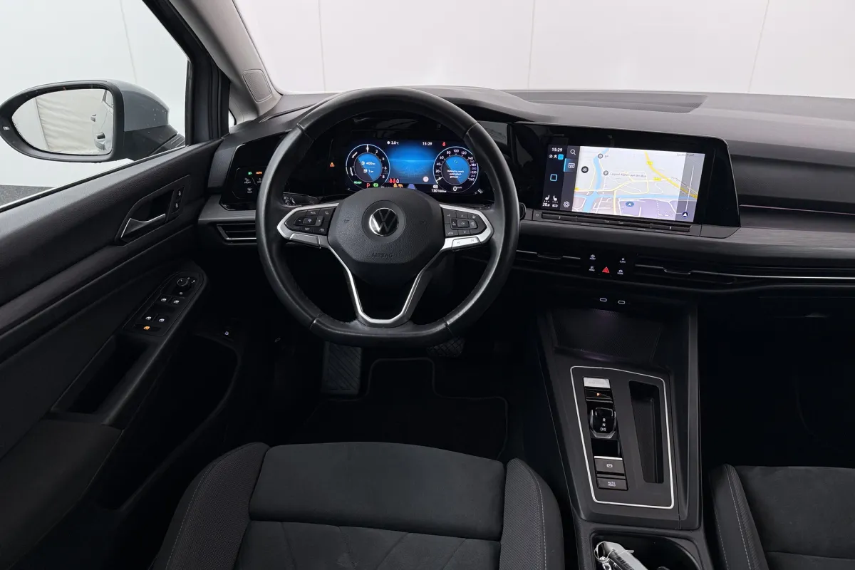 Volkswagen Golf 8