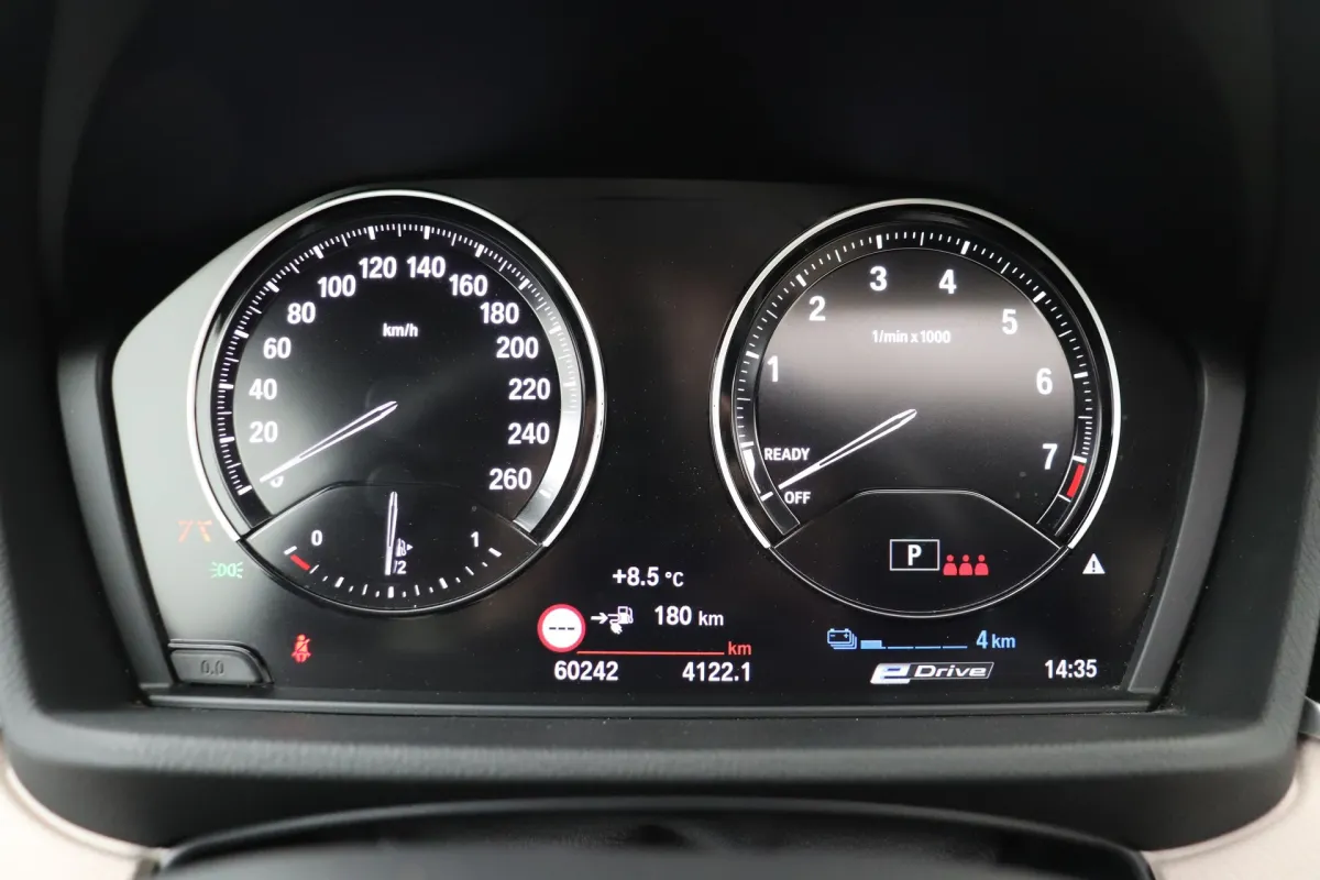 BMW X2 25