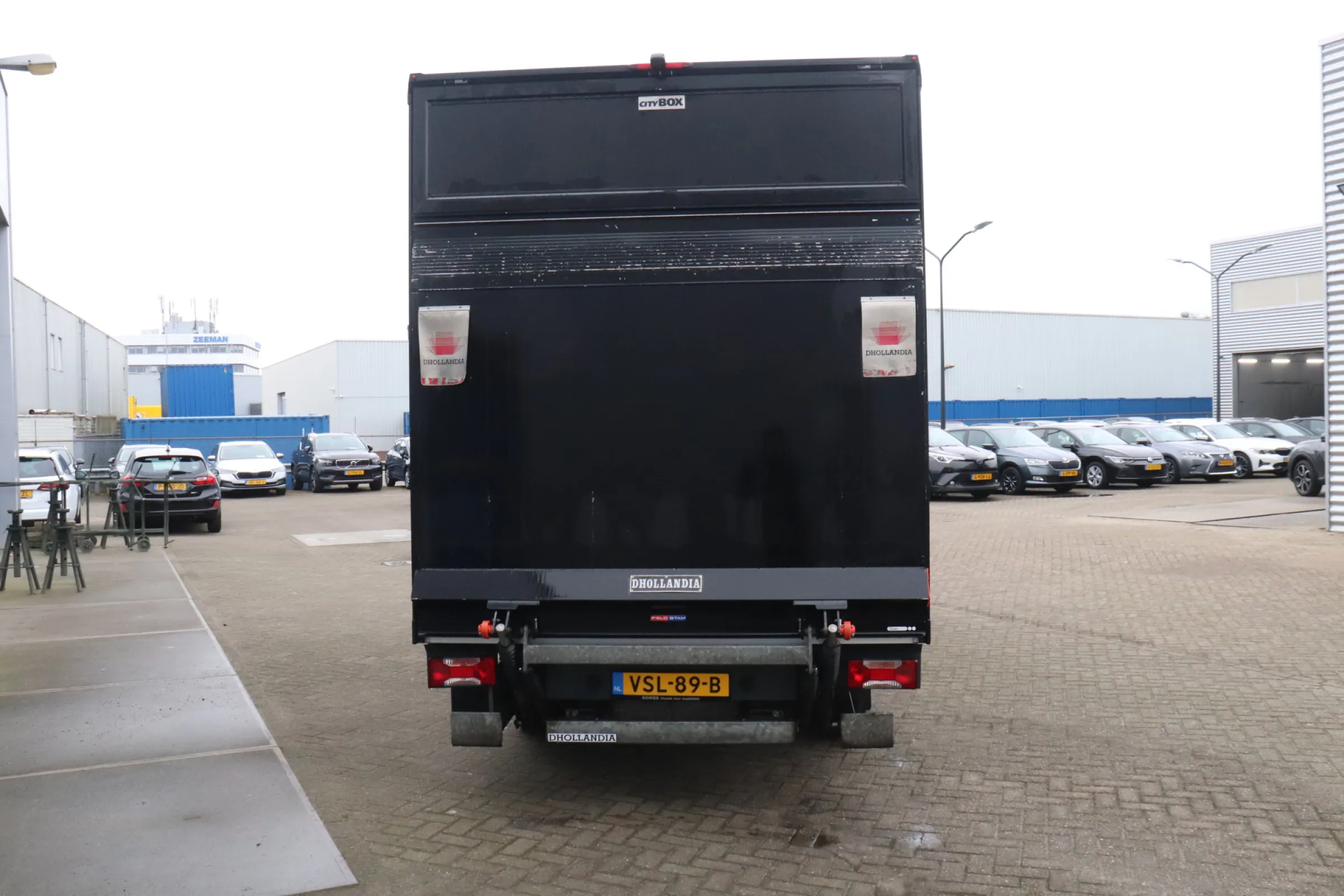 Mercedes-Benz Sprinter fullscreen 5