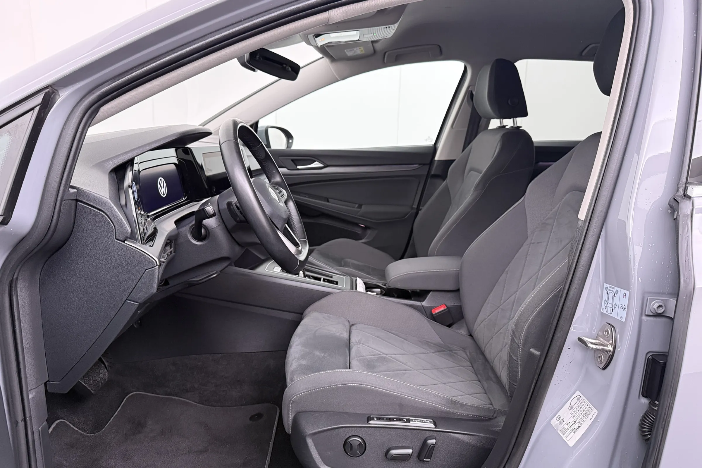 Volkswagen Golf fullscreen 10