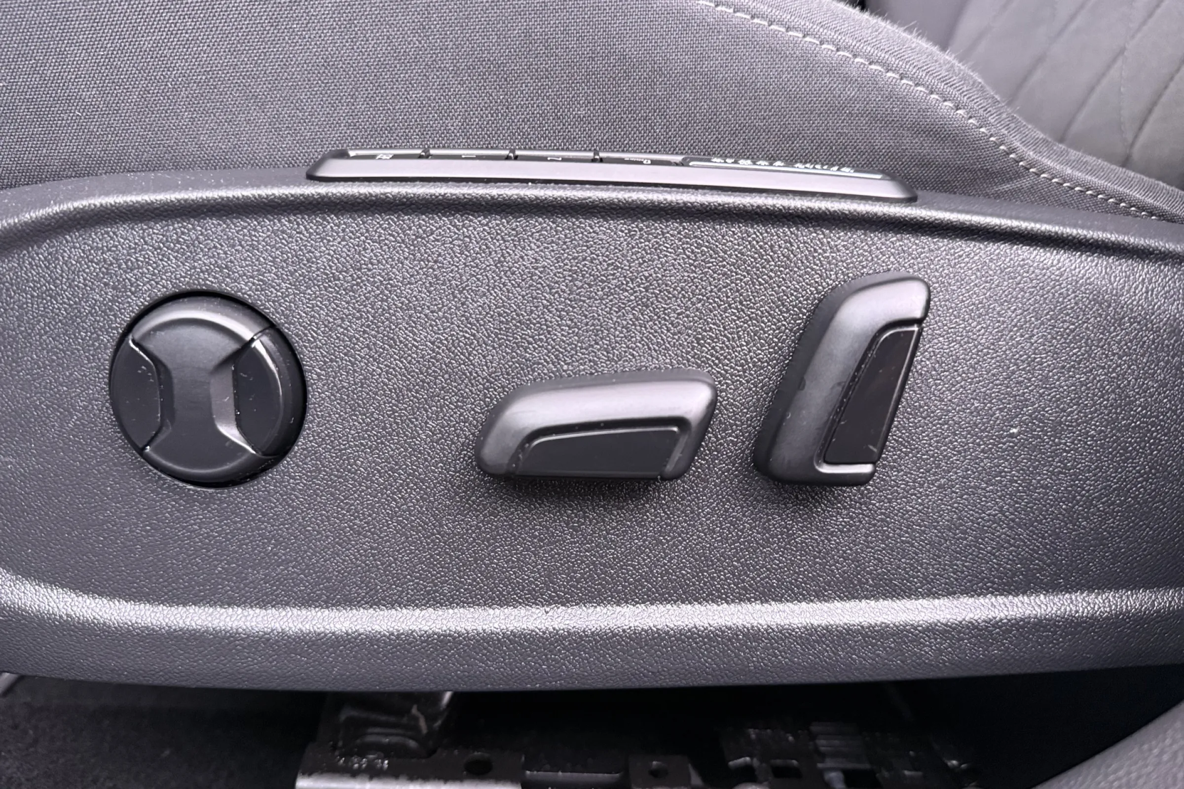 Volkswagen Golf fullscreen 16