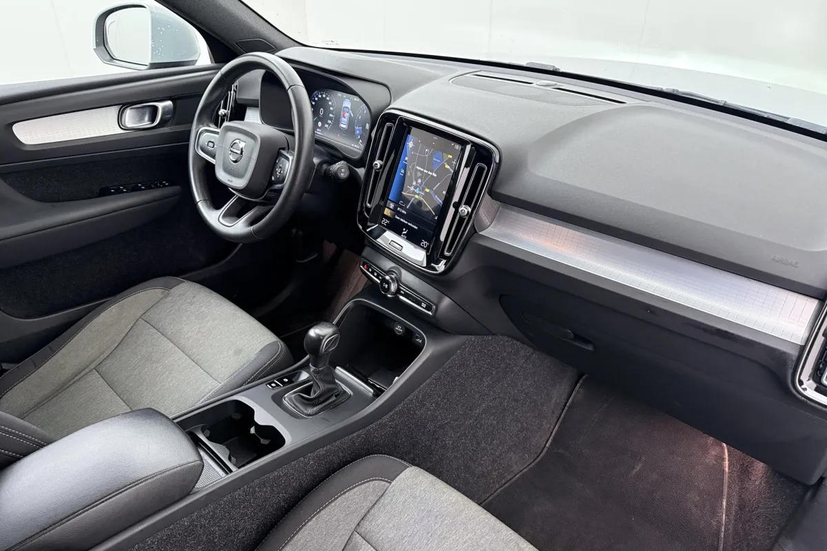 Volvo XC40 13
