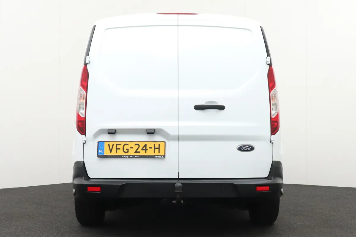 Ford Transit Connect 4