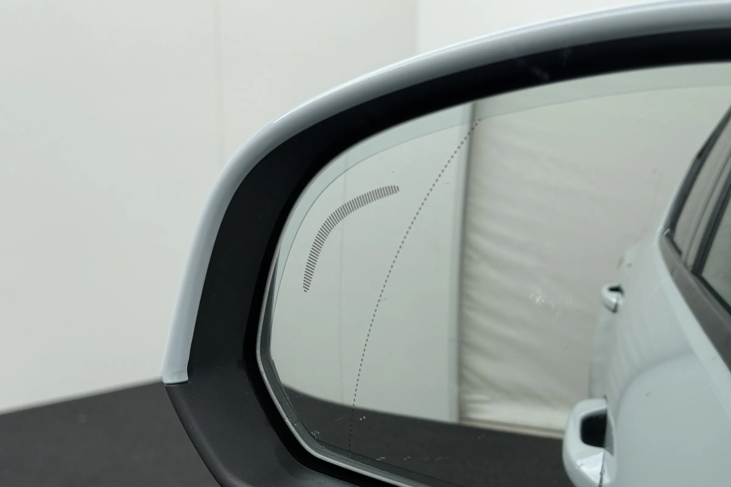 Volvo XC40 fullscreen 14