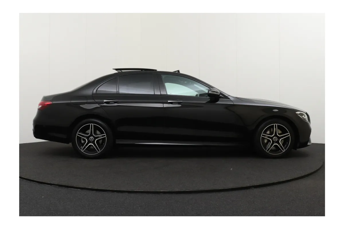 Mercedes-Benz E-Klasse 6