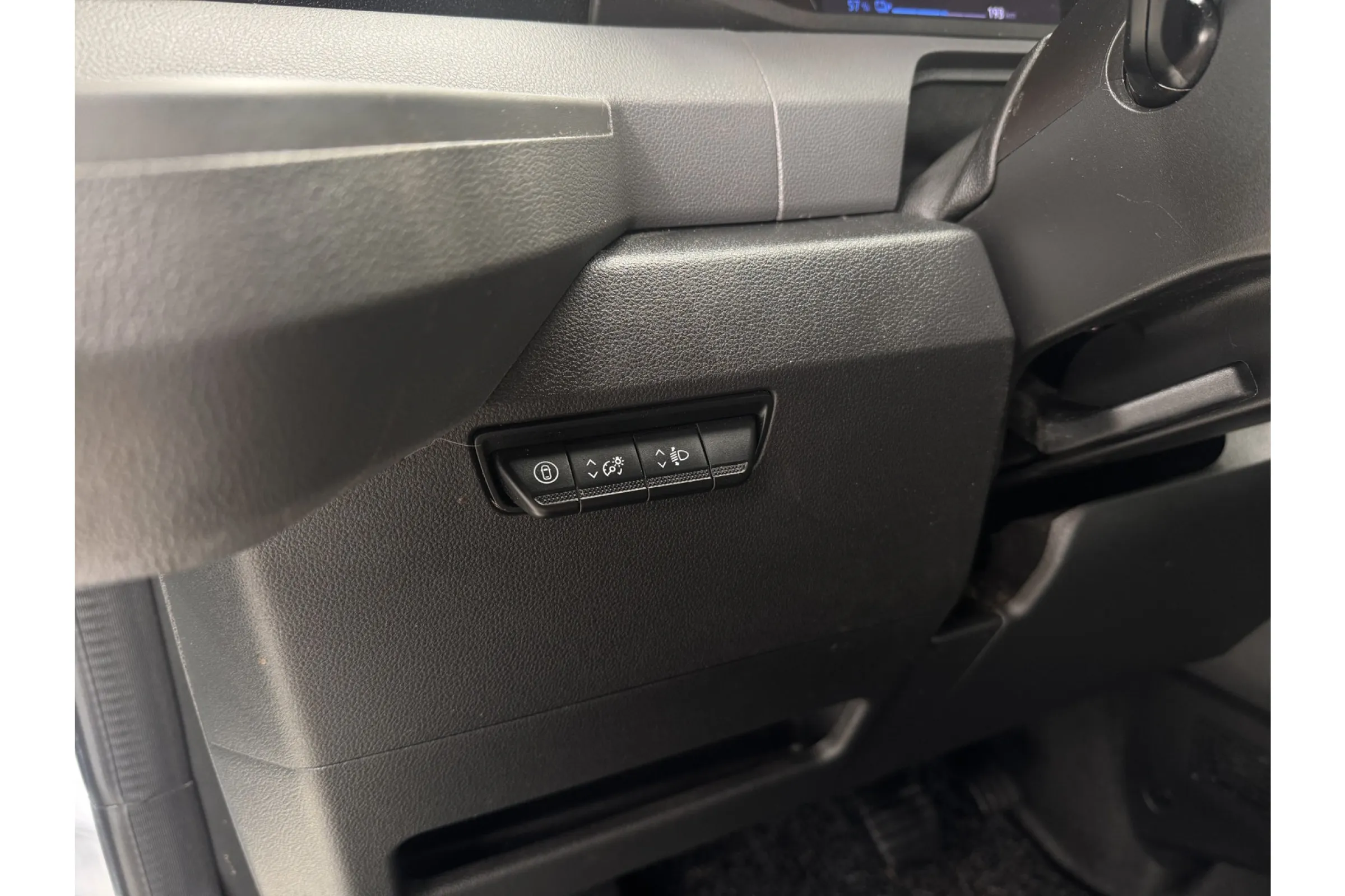 Renault Master E-Tech fullscreen 11