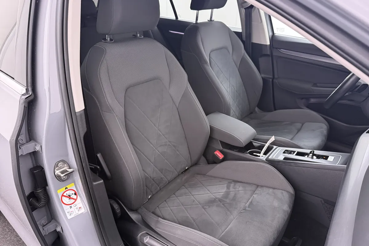Volkswagen Golf 14