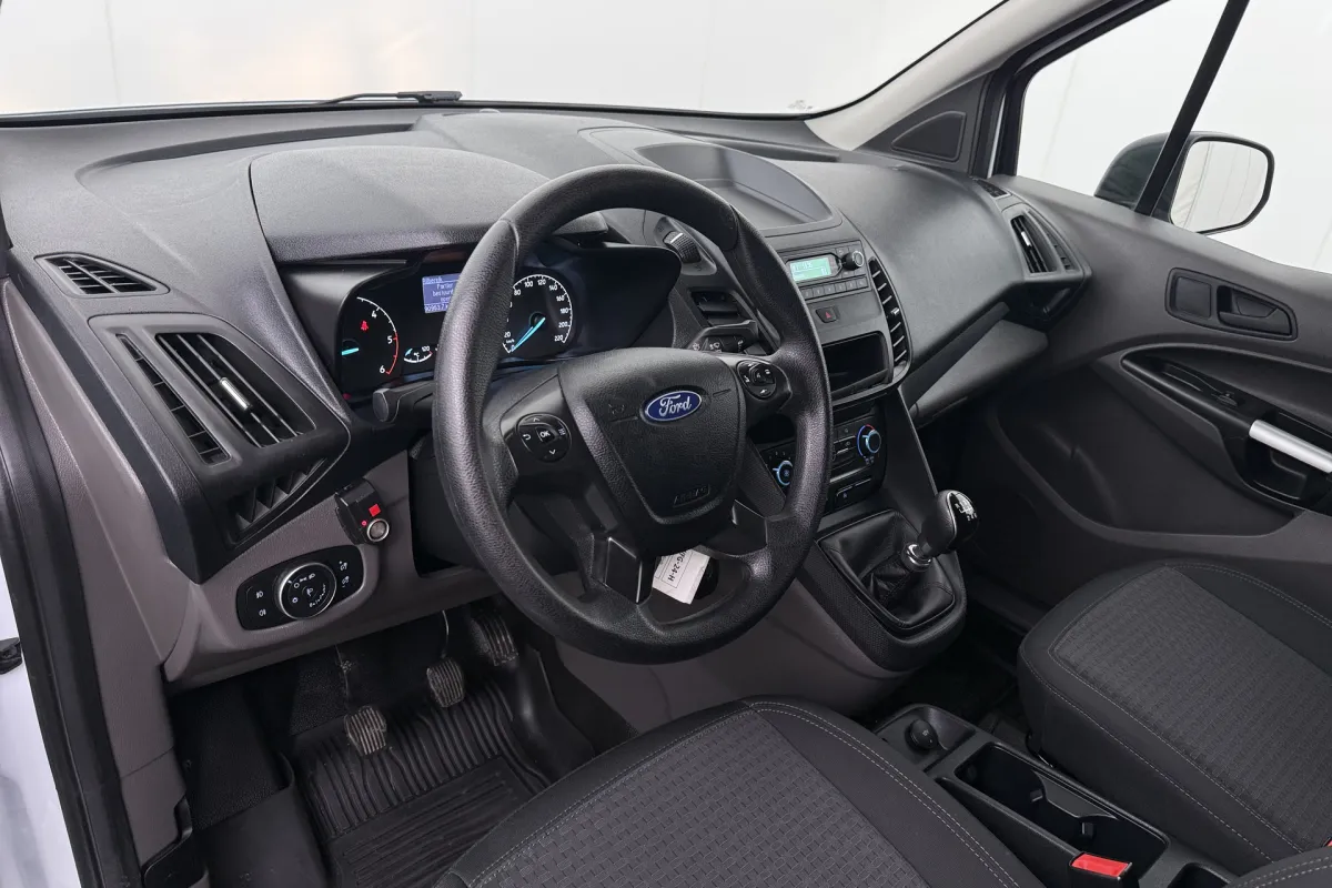 Ford Transit Connect 8