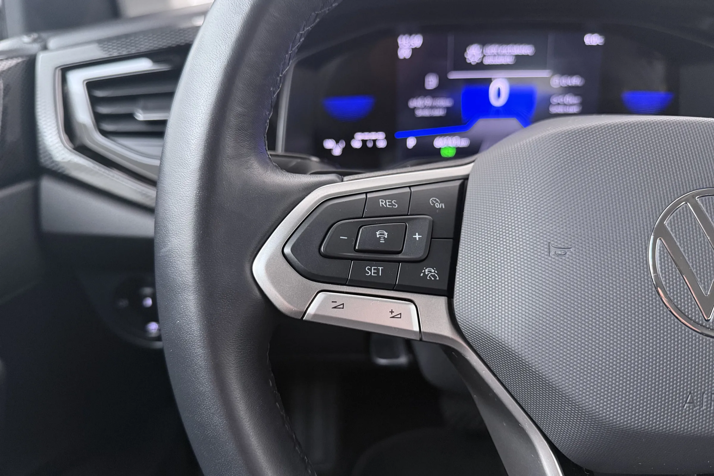 Volkswagen Polo fullscreen 17