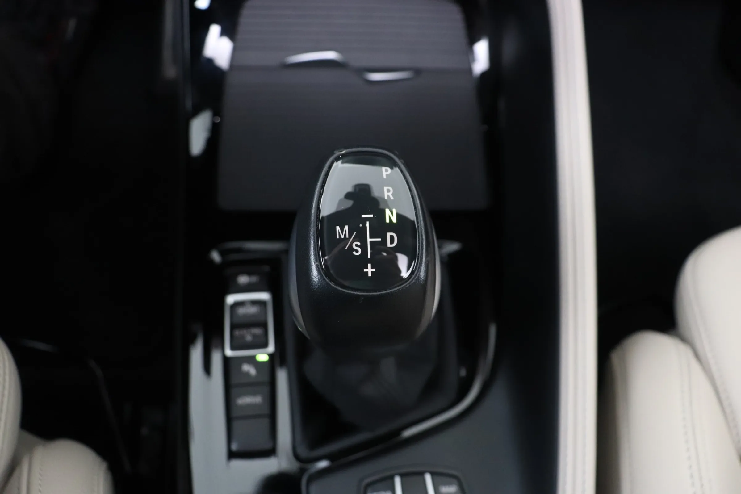 BMW X2 fullscreen 31