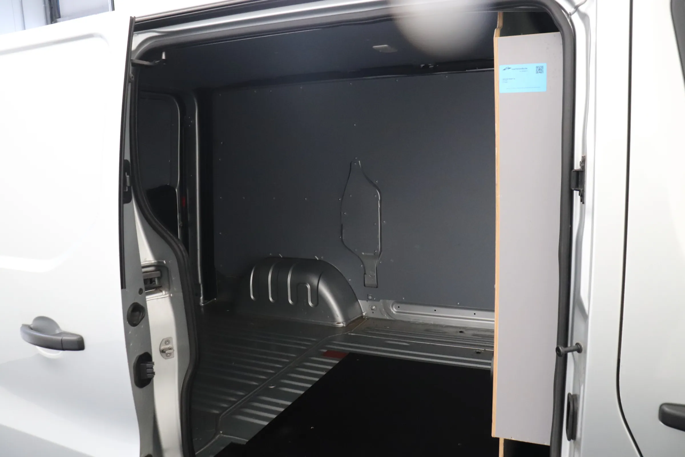 Opel Vivaro fullscreen 12