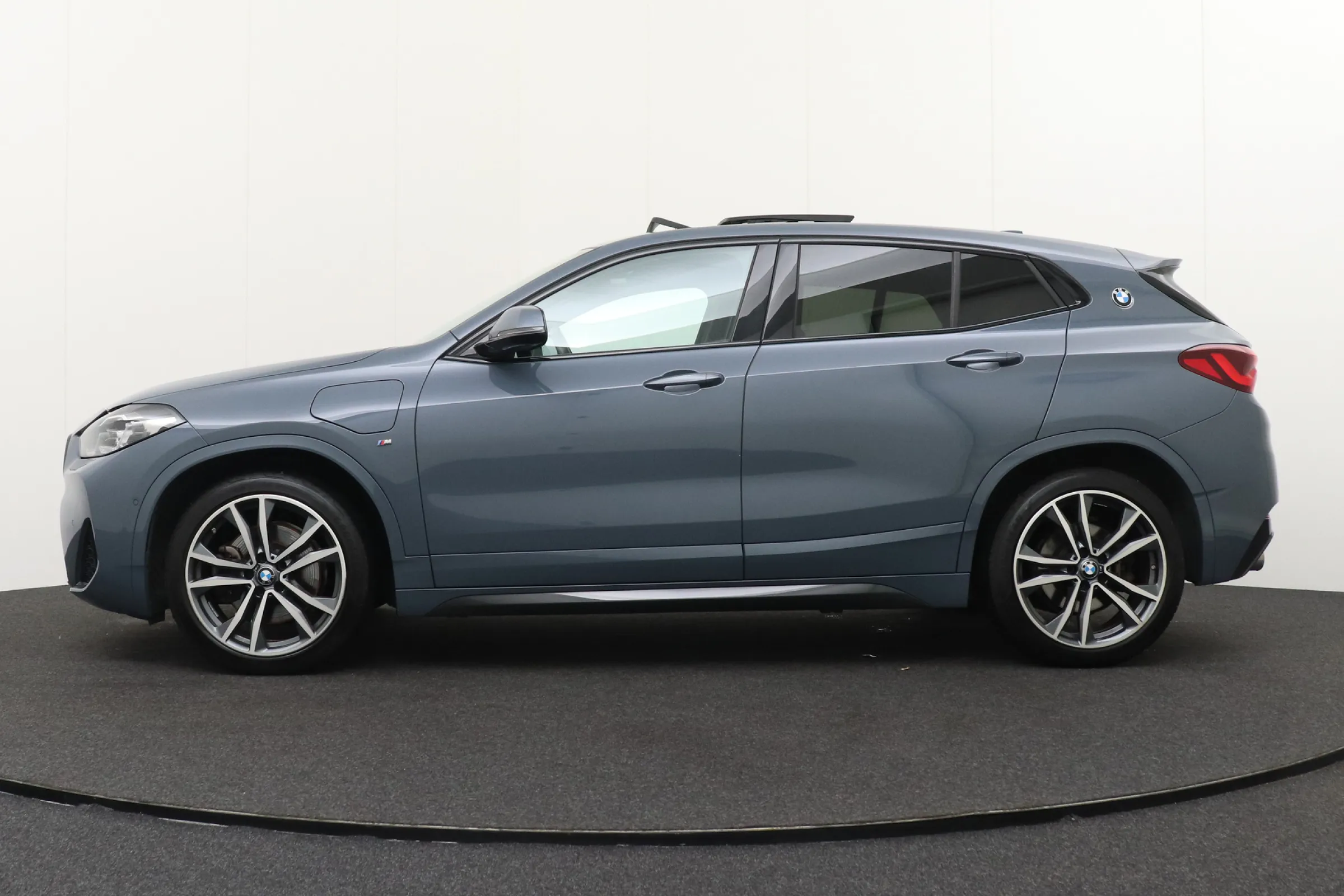 BMW X2 fullscreen 5