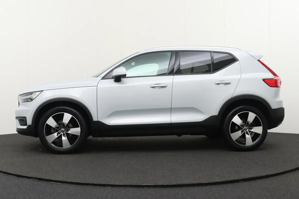 Volvo XC40 5