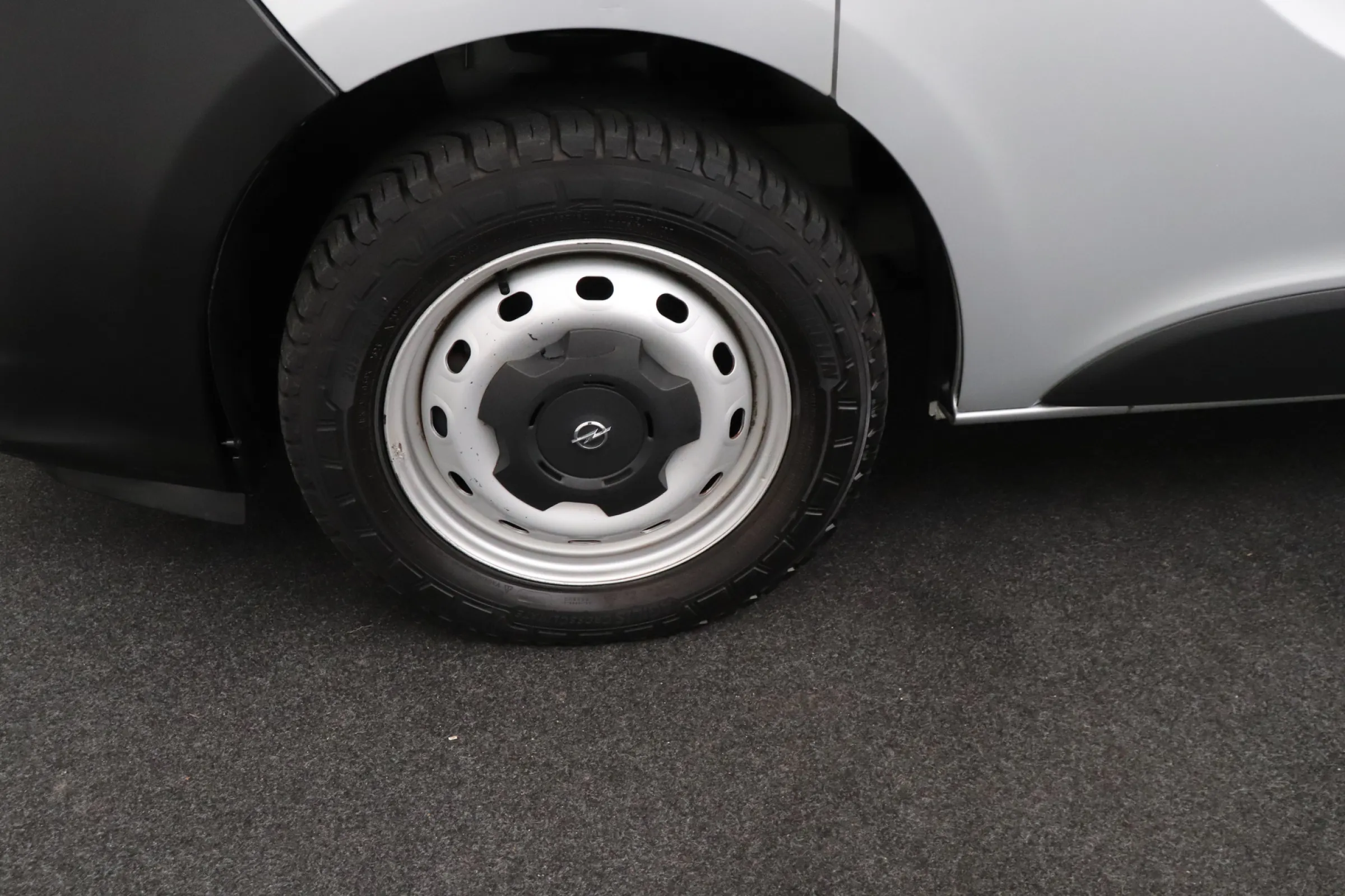 Opel Vivaro fullscreen 7