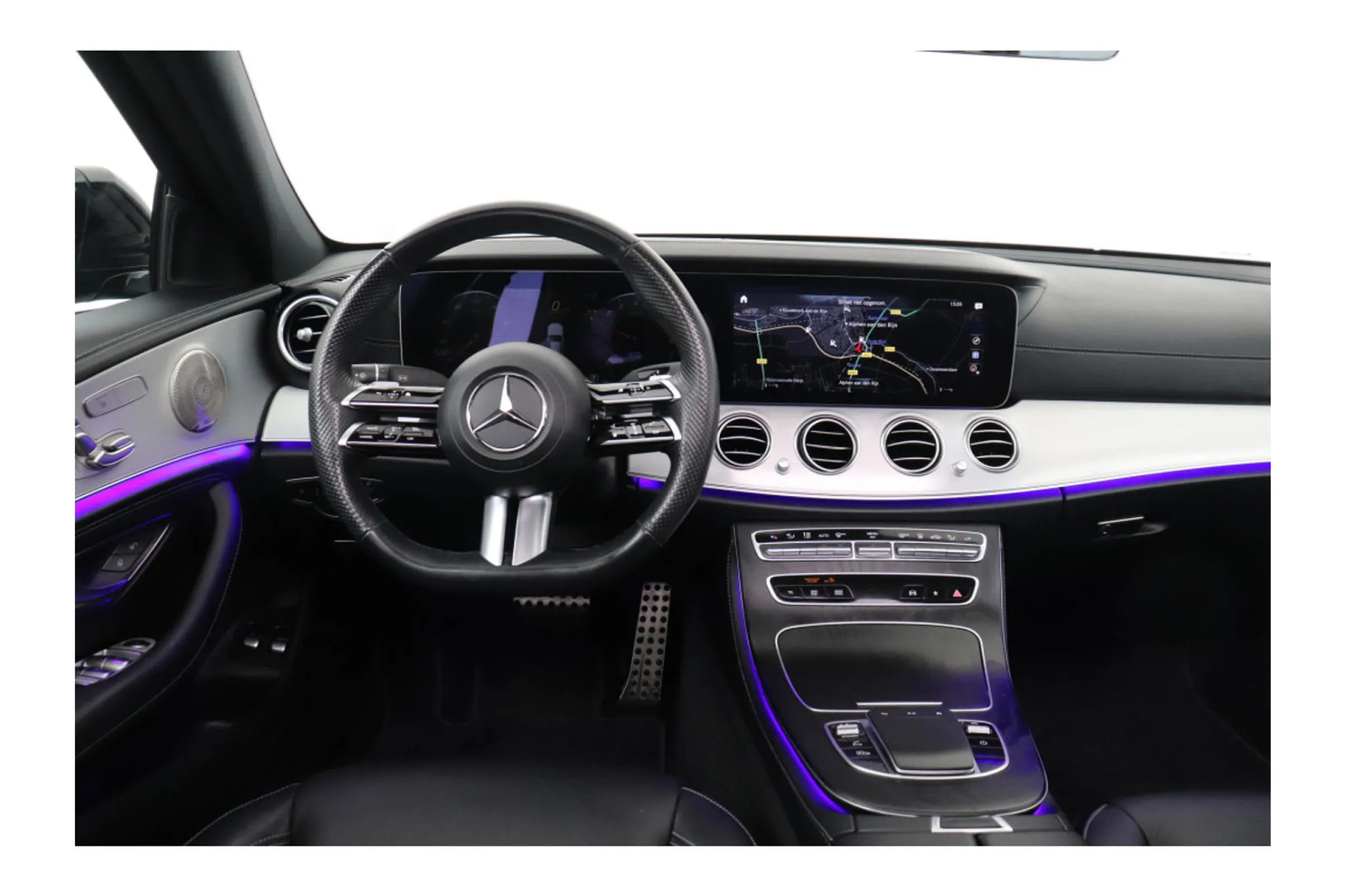 Mercedes-Benz E-Klasse fullscreen 7