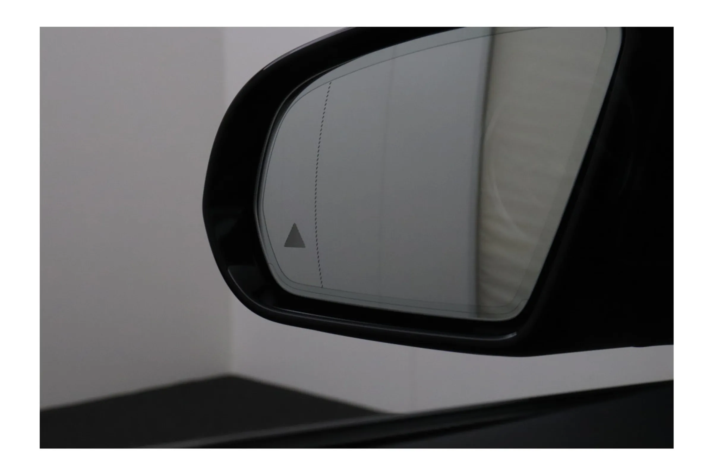 Mercedes-Benz E-Klasse fullscreen 19