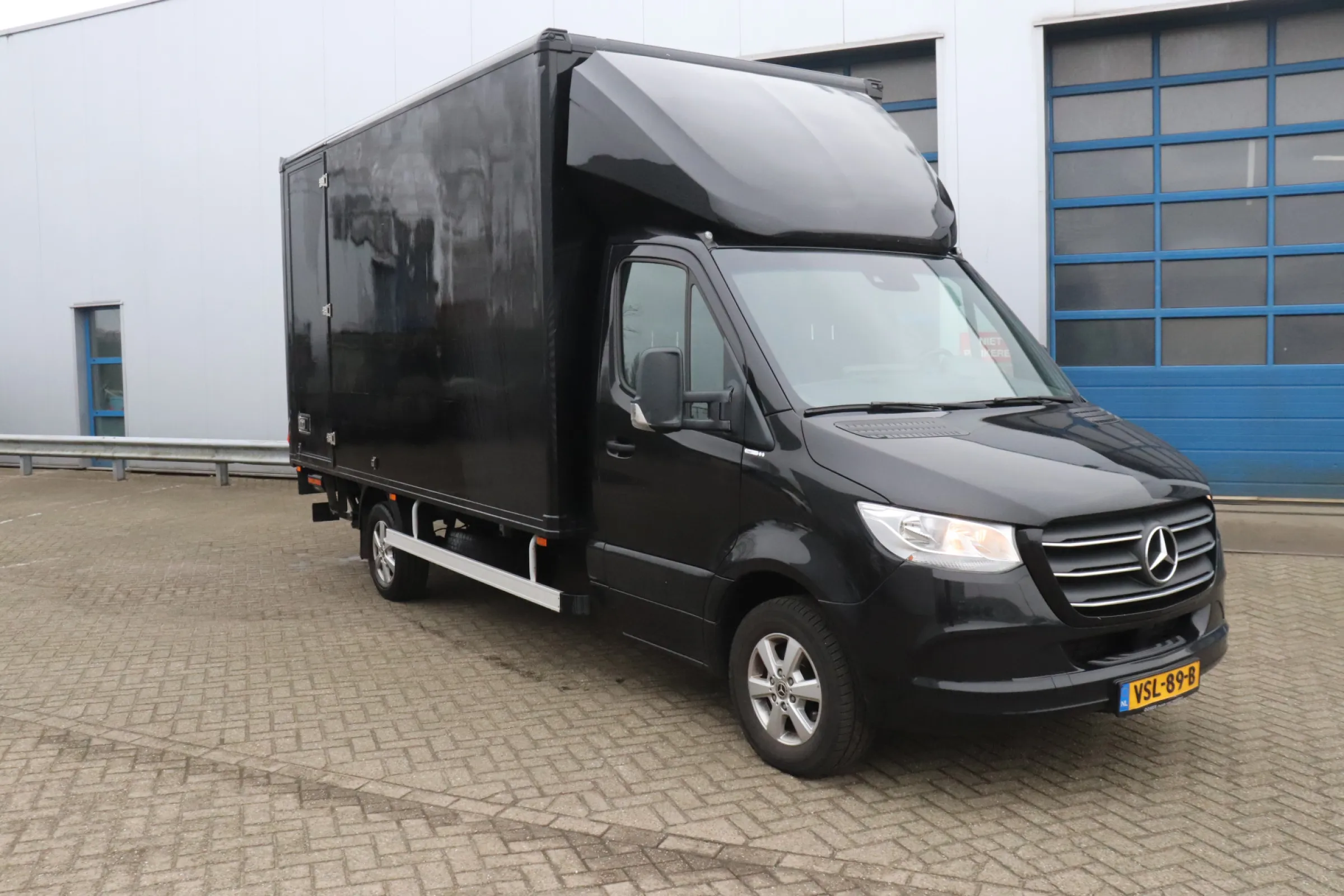 Mercedes-Benz Sprinter fullscreen 1