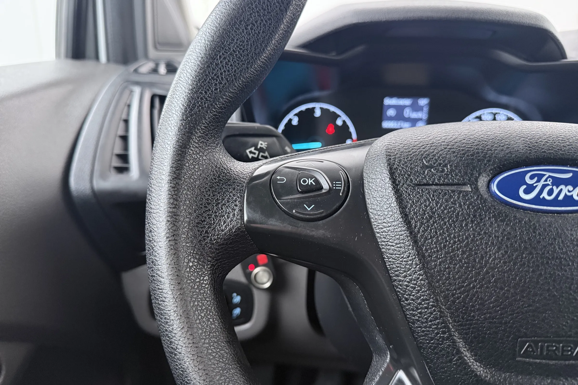 Ford Transit Connect fullscreen 18
