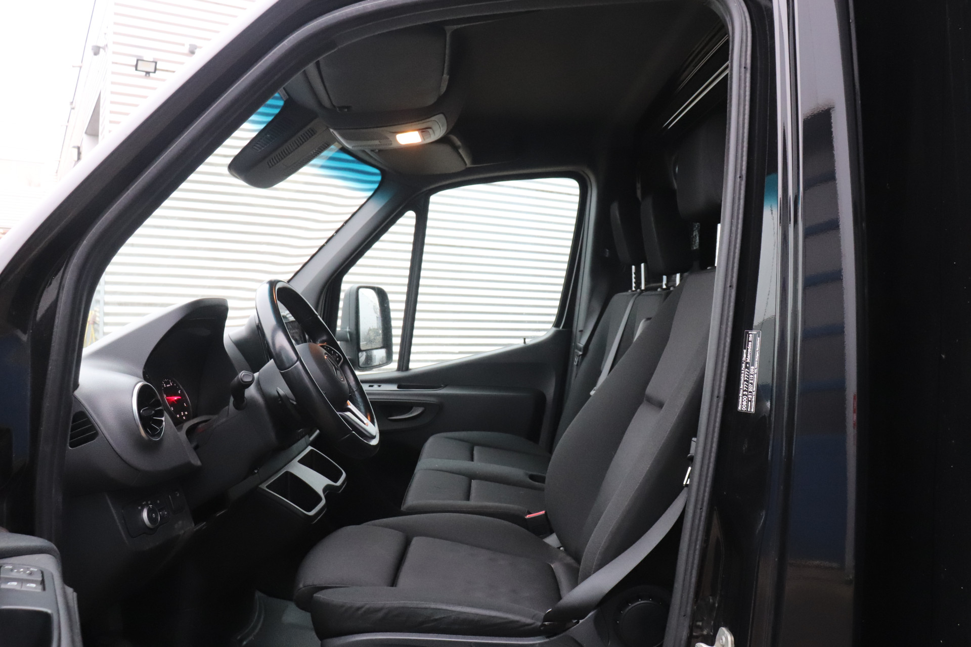 Mercedes-Benz Sprinter 8