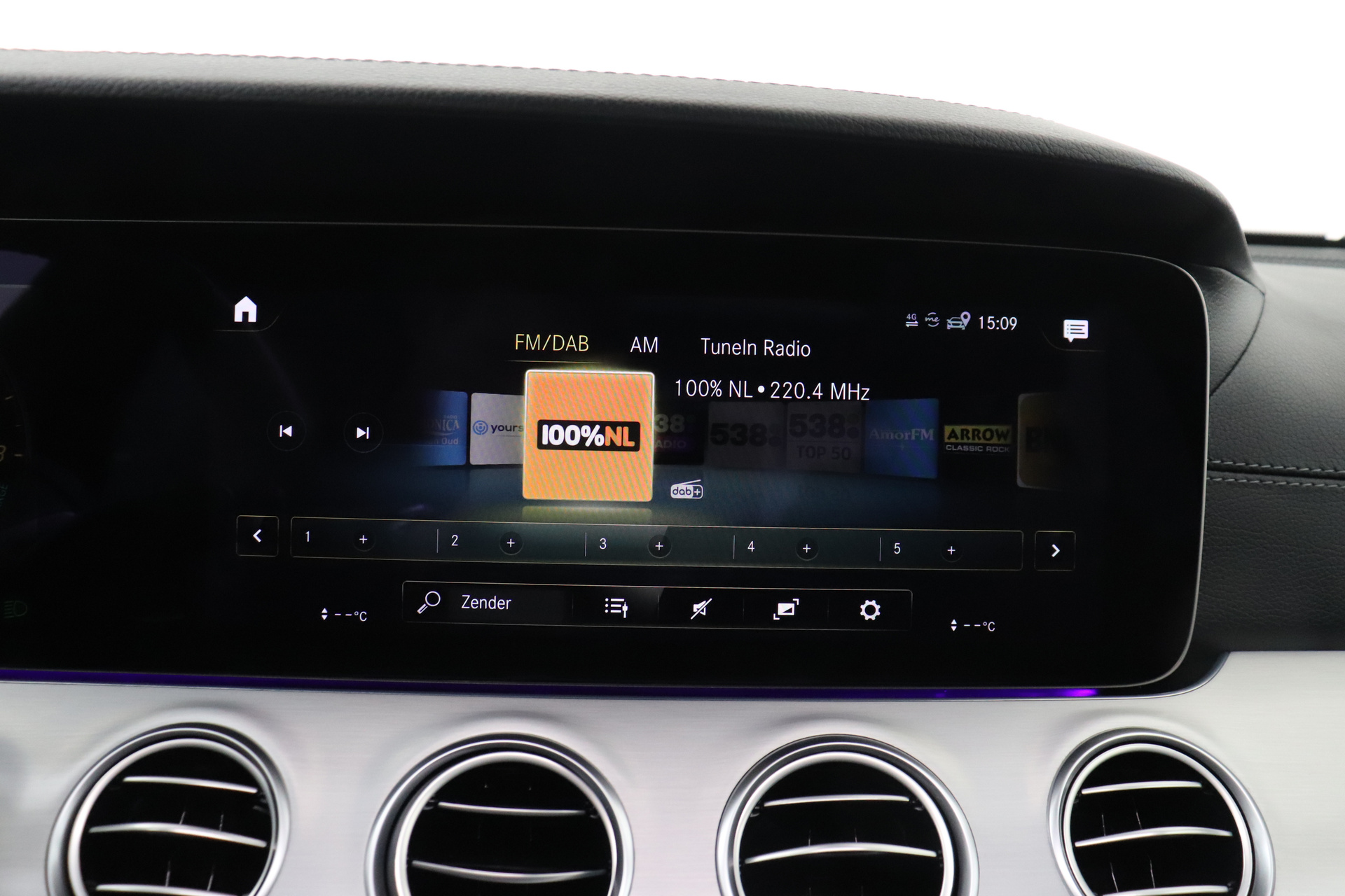 Mercedes-Benz E-Klasse 29