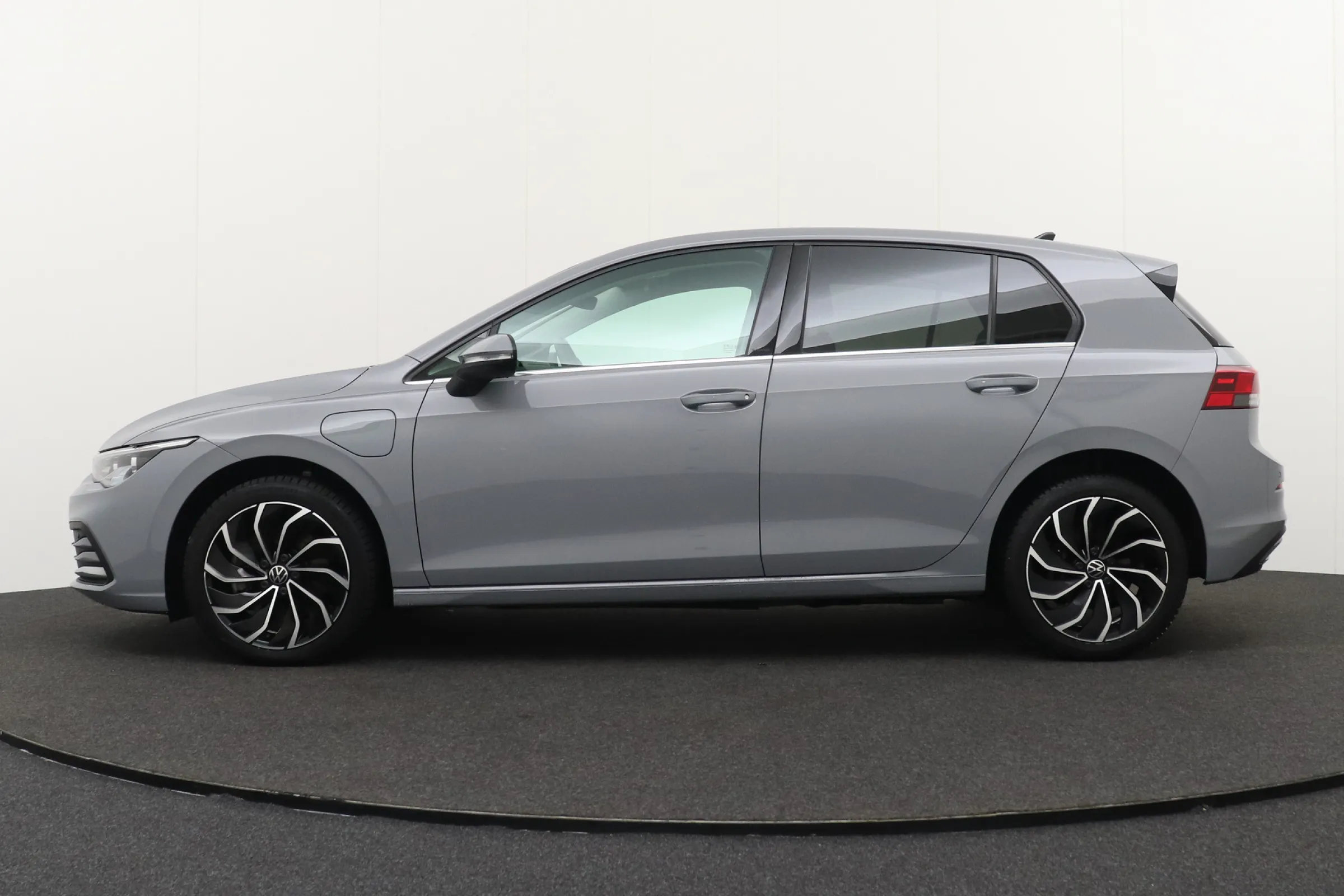 Volkswagen Golf fullscreen 5