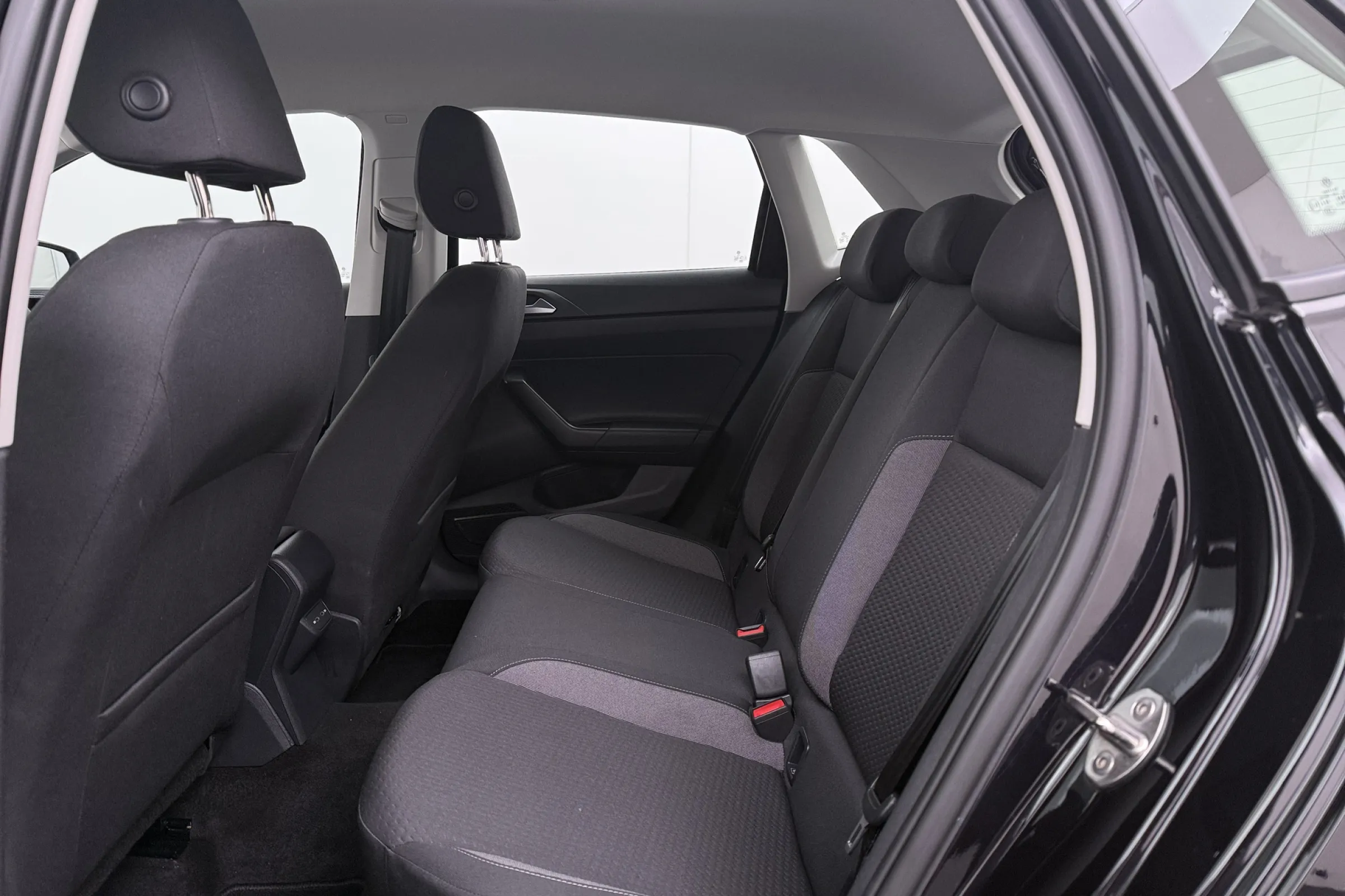 Volkswagen Polo fullscreen 12