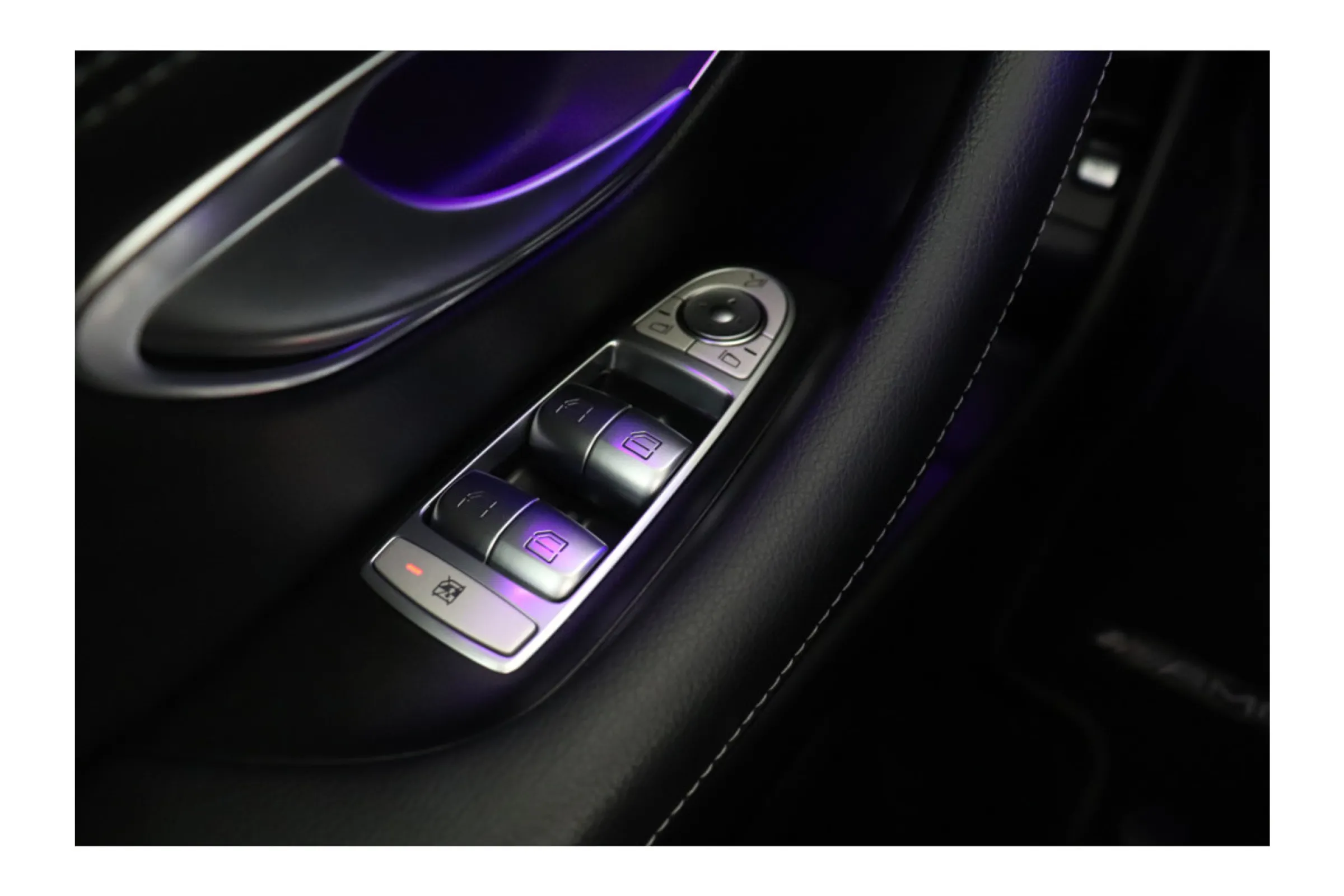 Mercedes-Benz E-Klasse fullscreen 29