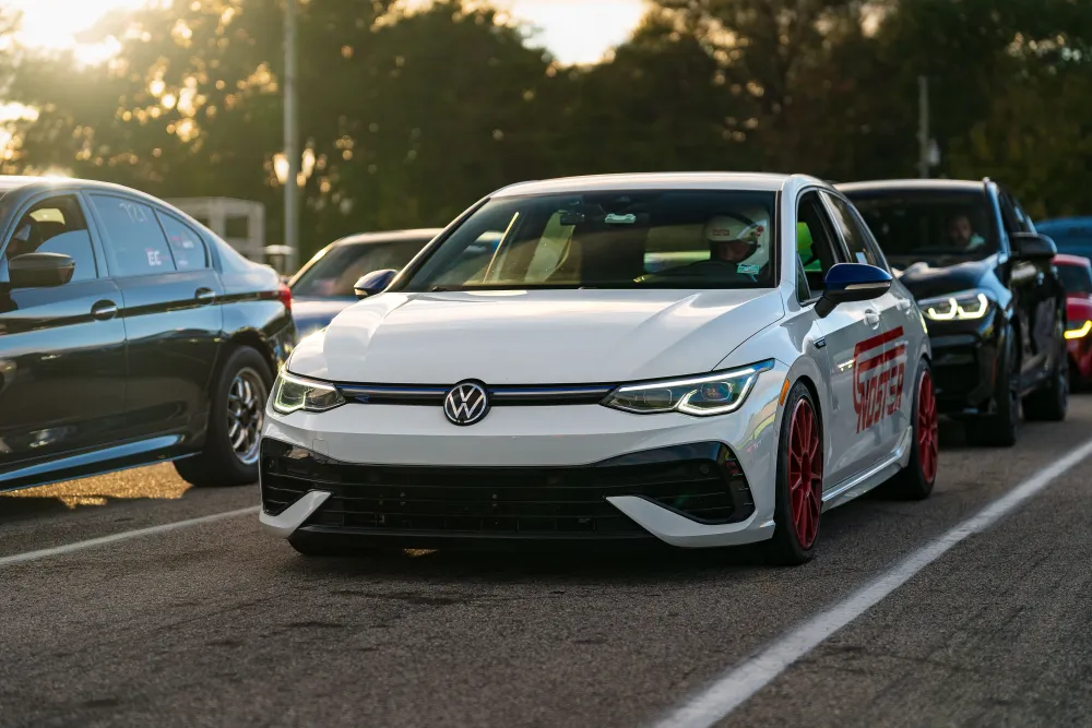 Volkswagen Golf, BMW 3 Serie of Mercedes C-Klasse?