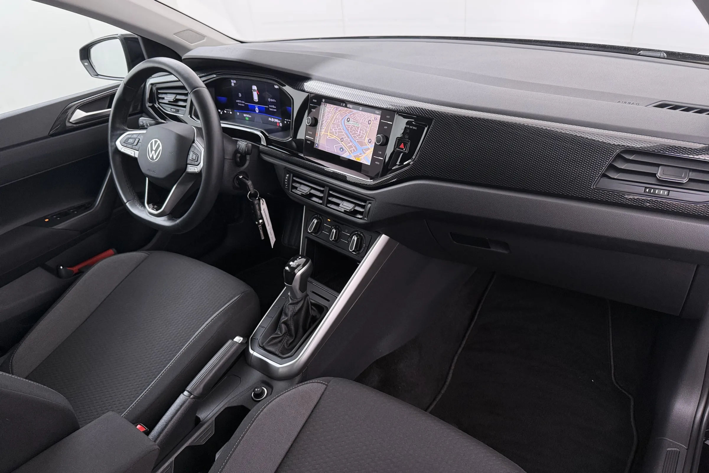 Volkswagen Polo fullscreen 15