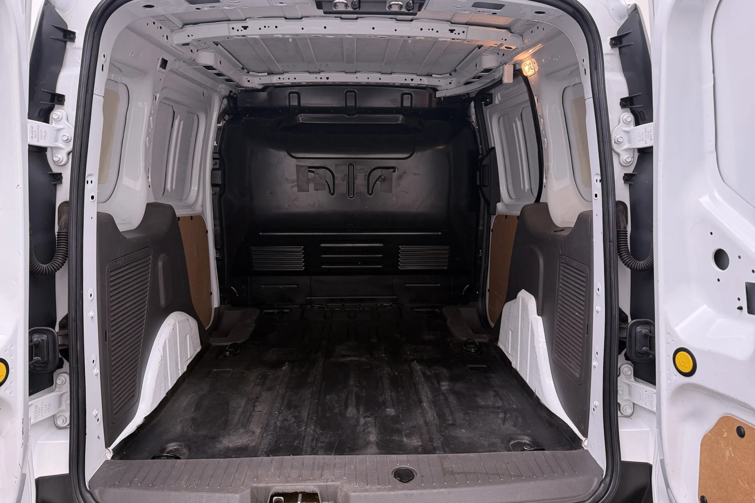Ford Transit Connect fullscreen 12