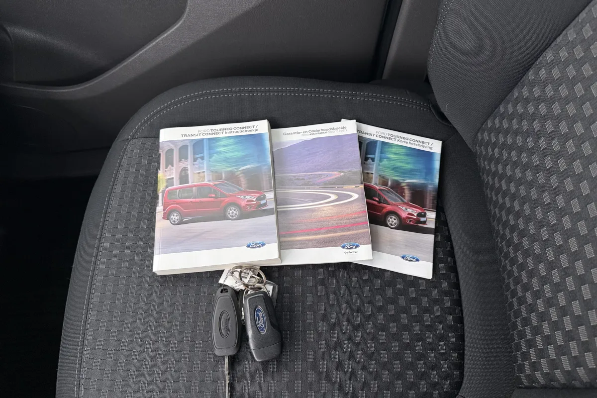 Ford Transit Connect 25