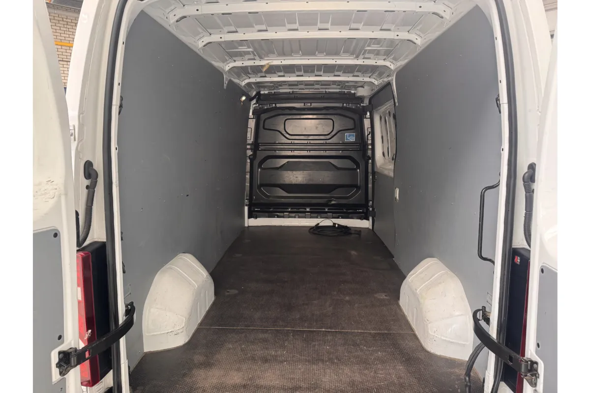 Renault Master E-Tech 8