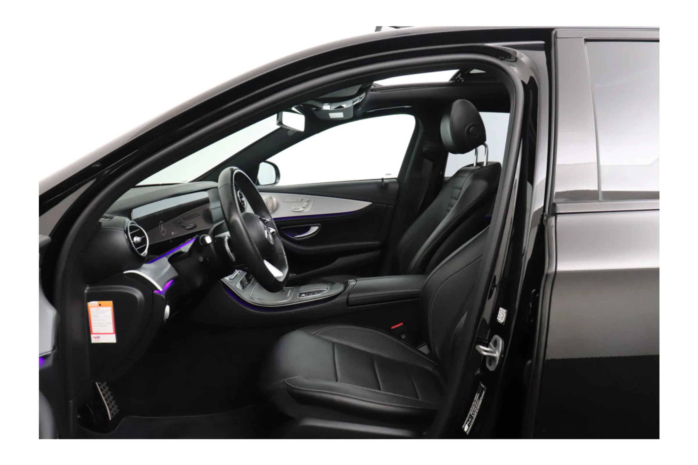 Mercedes-Benz E-Klasse fullscreen 8